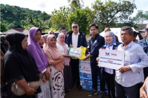 partai-perindo-hadir-di-sumbar-fokus-bantuan-kemanusiaan-dan-huntara-bagi-warga-terdampak-agv.jpg