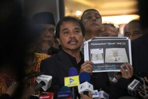 polda-metro-jaya-tegaskan-roy-suryo-cs-tetap-tersangka-kasus-ijazah-jokowi-xfa.jpg