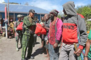 sambut-nataru-2026-pangkogabwilhan-iii-pastikan-situasi-di-papua-kondusif-ebm.jpeg