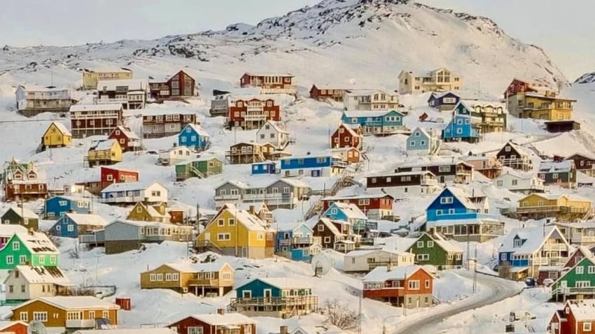 10-fakta-mengejutkan-tentang-nuuk-salah-satunya-ibu-kota-terkecil-di-dunia-xnf.jpg