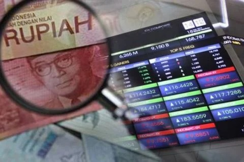rupiah-ambruk-tapi-ihsg-dan-emas-cetak-rekor-ada-apa-goo.jpeg