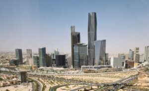 meskipun-diganggu-perang-iran-ini-4-kemajuan-nyata-visi-2030-arab-saudi-zus.jpg