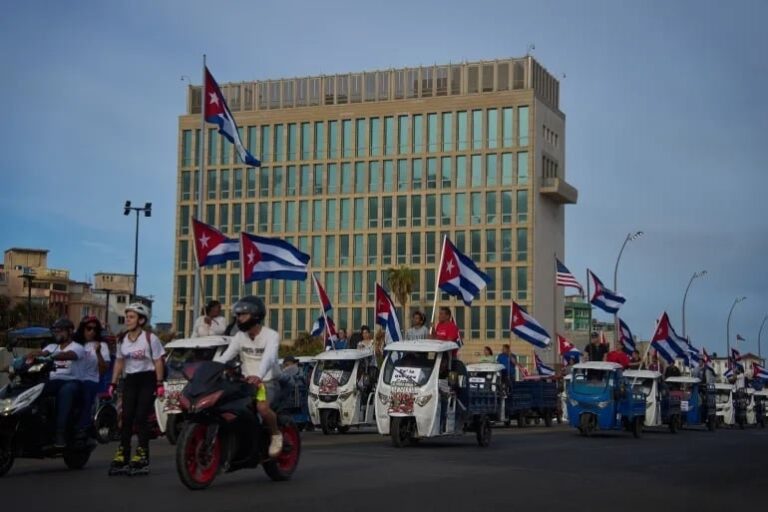 kuba-bukan-iran-dan-venezuela-mengapa-trump-tak-mudah-mengalahkan-havana-npm.jpg