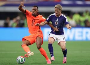 belanda-vs-jepang-tanpa-gol-di-babak-pertama-samurai-biru-tahan-gempuran-oranje-hju.jpg